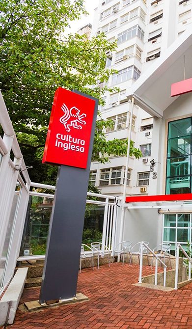 Fachada de uma unidade da Cultura Inglesa